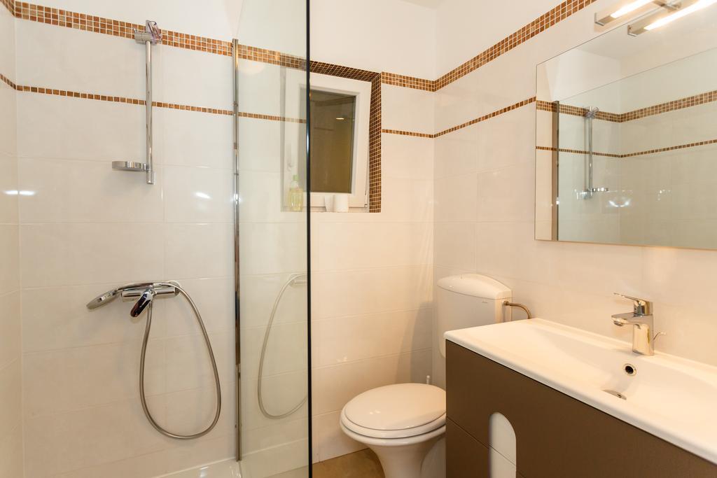 Villa Mirela Apartment เวอร์บนิค ภายนอก รูปภาพ